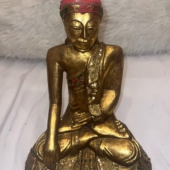 Gold Buddha Statue with Red Accents - Picture 13 of 13